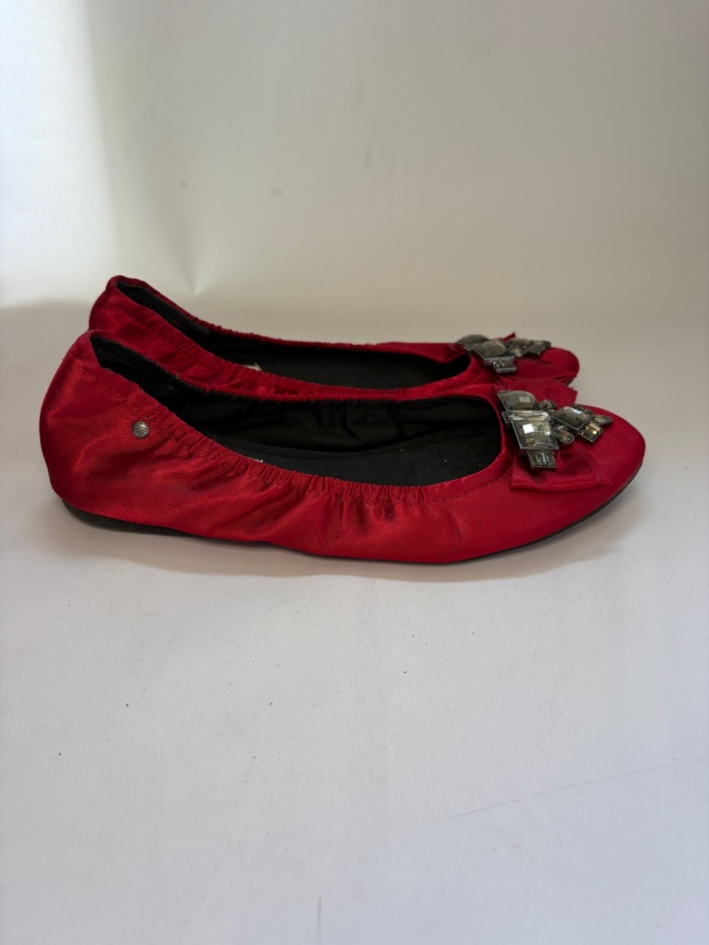 Simply Vera Vera Wang Ruby Red Satin Ballet Flats Size 9 - Picture 3 of 7